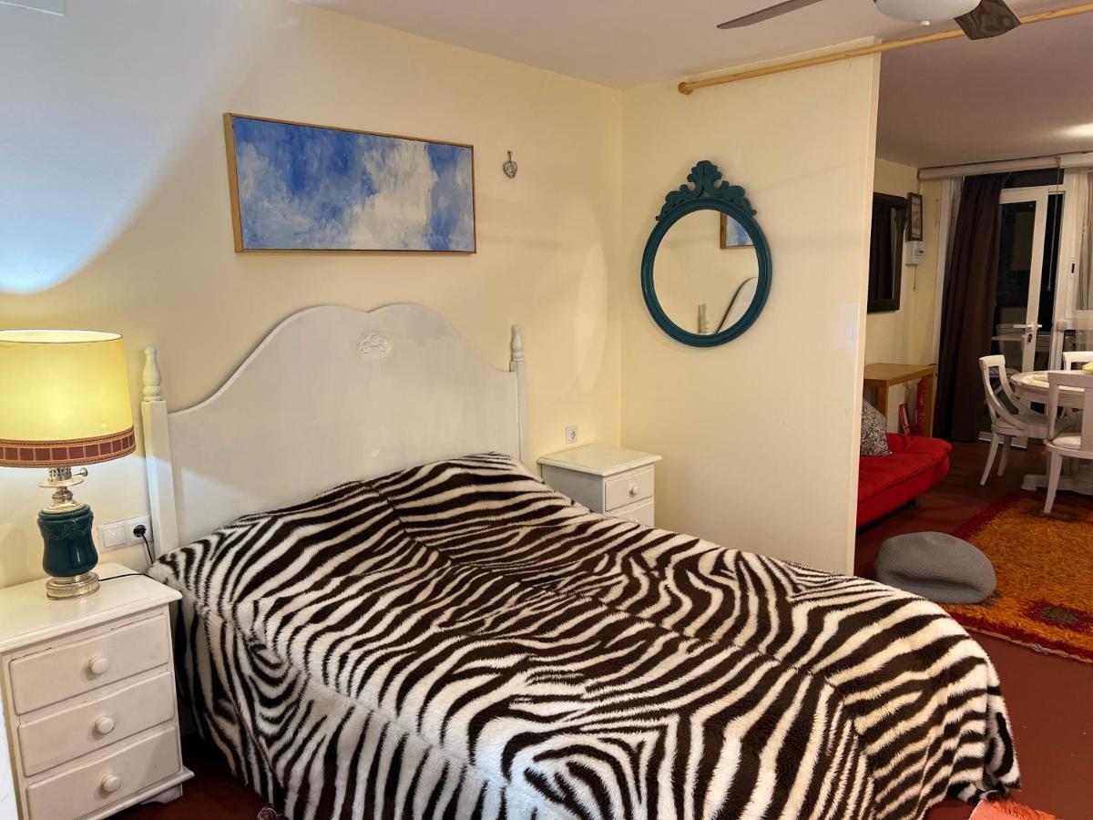 Apartamento Abierto Con Patio Matadepera Ngoại thất bức ảnh