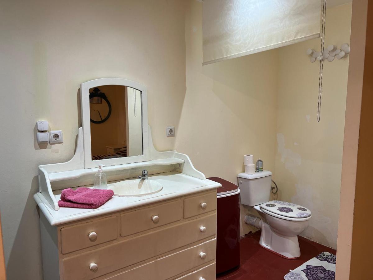 Apartamento Abierto Con Patio Matadepera Ngoại thất bức ảnh