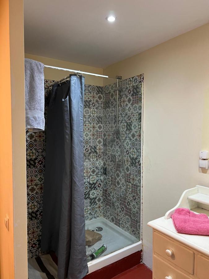 Apartamento Abierto Con Patio Matadepera Ngoại thất bức ảnh