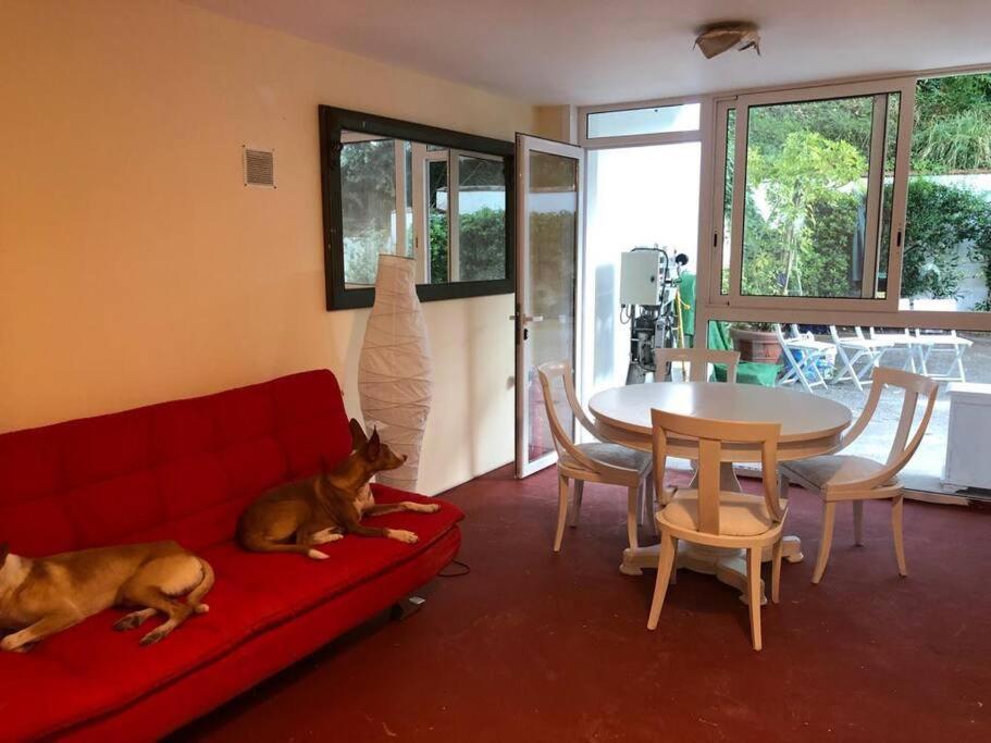 Apartamento Abierto Con Patio Matadepera Ngoại thất bức ảnh