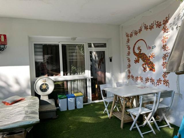 Apartamento Abierto Con Patio Matadepera Ngoại thất bức ảnh